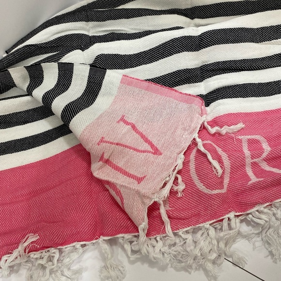 VICTORIA SECERT✨ NEW✨ 50in x 60in NWT - Picture 6 of 6